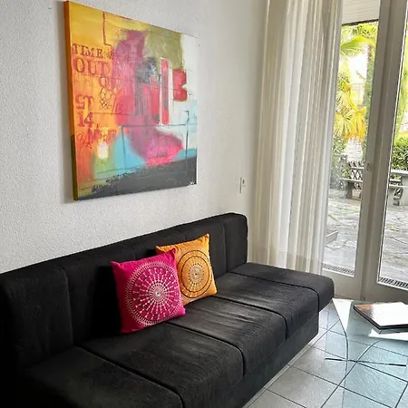 Apartment Mit Aussicht Auf Maggiore & Pool